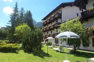 Residence Astoria La Villa Kültér fotó